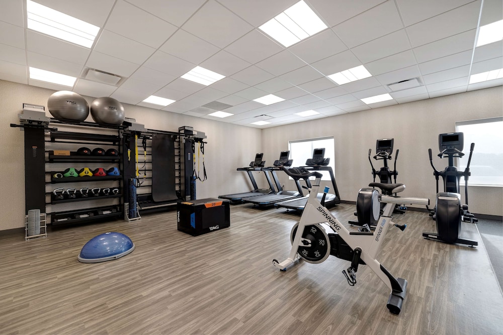 Hampton Inn Crown Point - photo 17