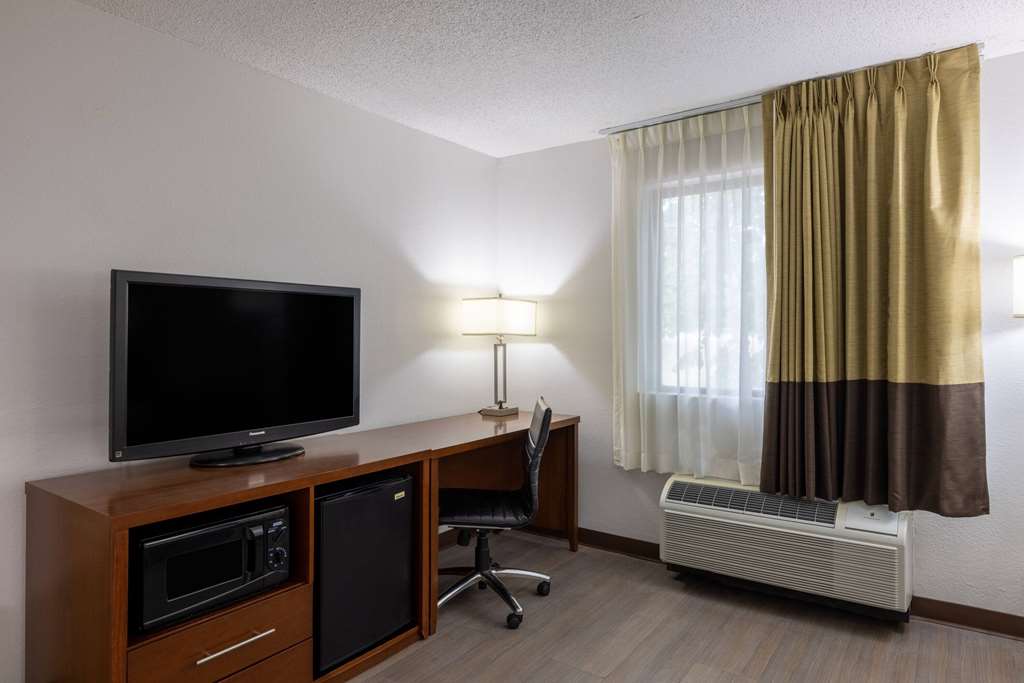 Travelodge by Wyndham Brooklyn Center - photo 23