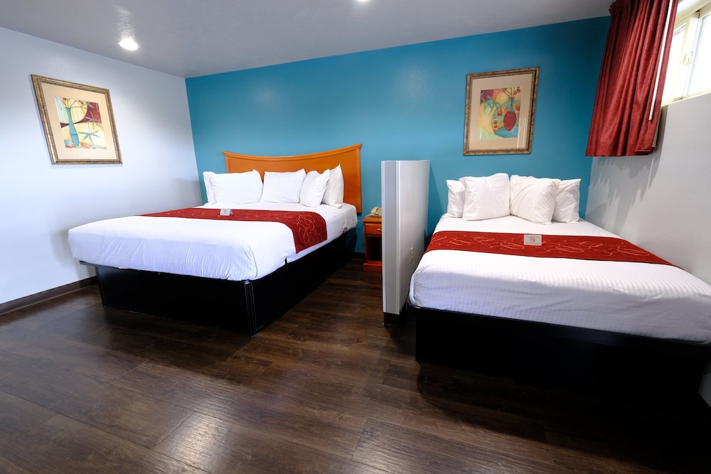 M star Hotel Searcy - photo 11