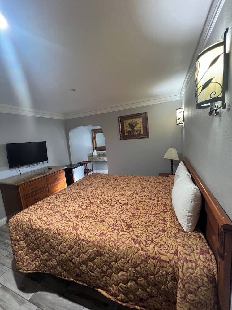 Amber Motel - photo 10