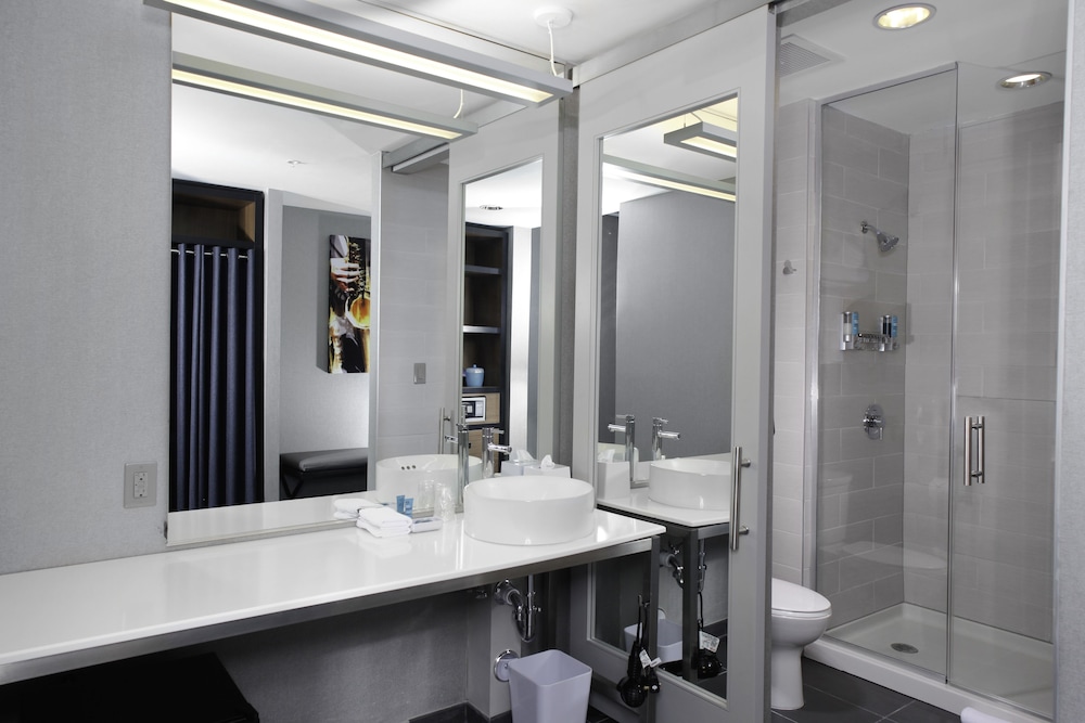 Aloft Durham Downtown - photo 31