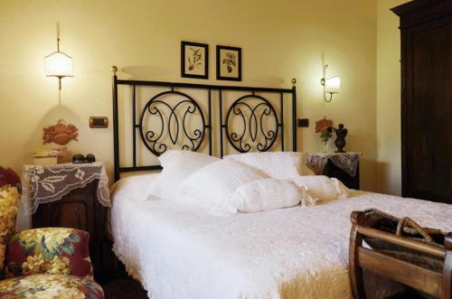 Agriturismo La Casa Nuova — 4-Star Luxury Hotel in Trequanda, Italy