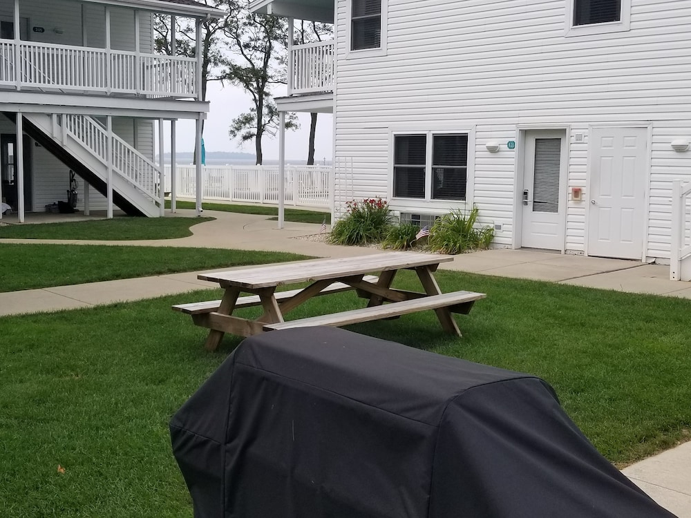 Edgewater Resort - photo 173