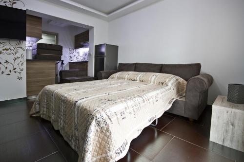 Apartma Mali Kralj Apartment Little King — 4-Star Luxury Hotel in Koper, Slovenia