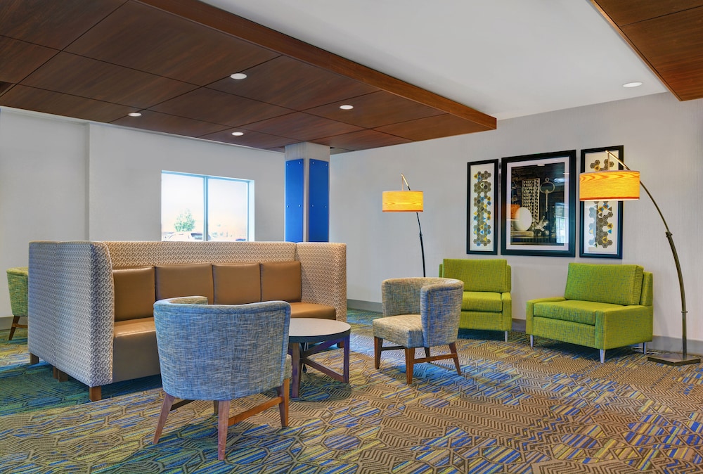 Holiday Inn Express Atmore an IHG Hotel - photo 2