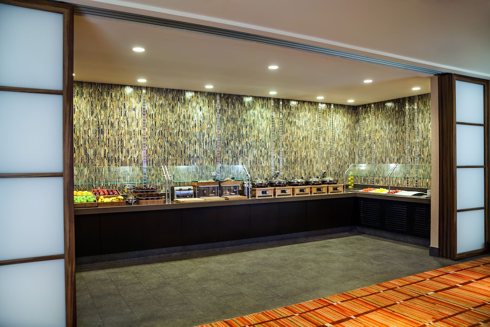 DoubleTree by Hilton San Francisco Airport - photo 49