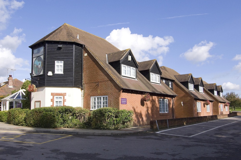 Premier Inn Bognor Regis - carbon neutral hotel in Bognor Regis