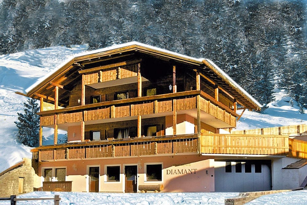 Apartments Diamant — 4-Star Luxury Hotel in Santa Cristina Valgardena, Italy