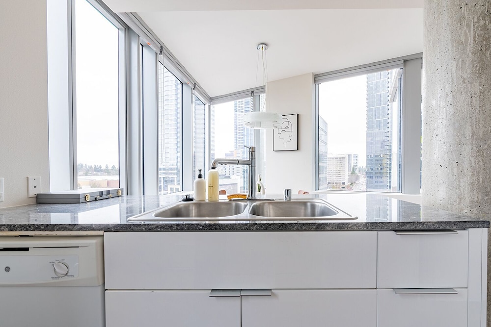 Sophari Towers: Bellevue Apartments - photo 33