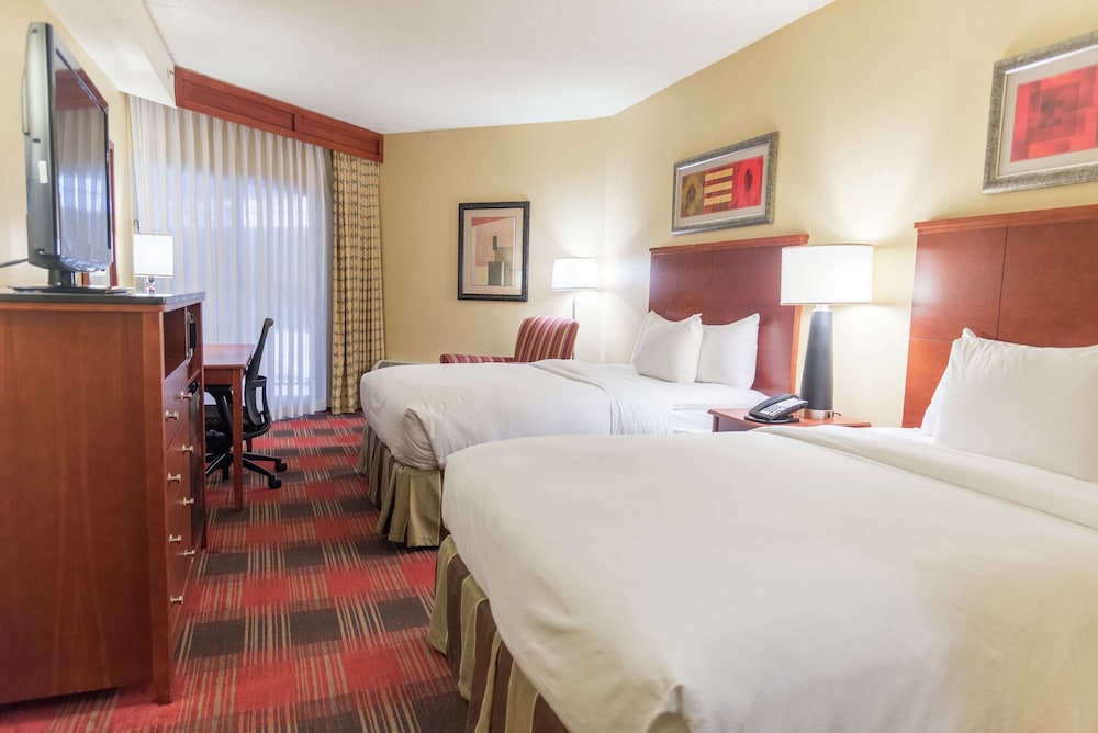 DoubleTree by Hilton Holland - photo 23