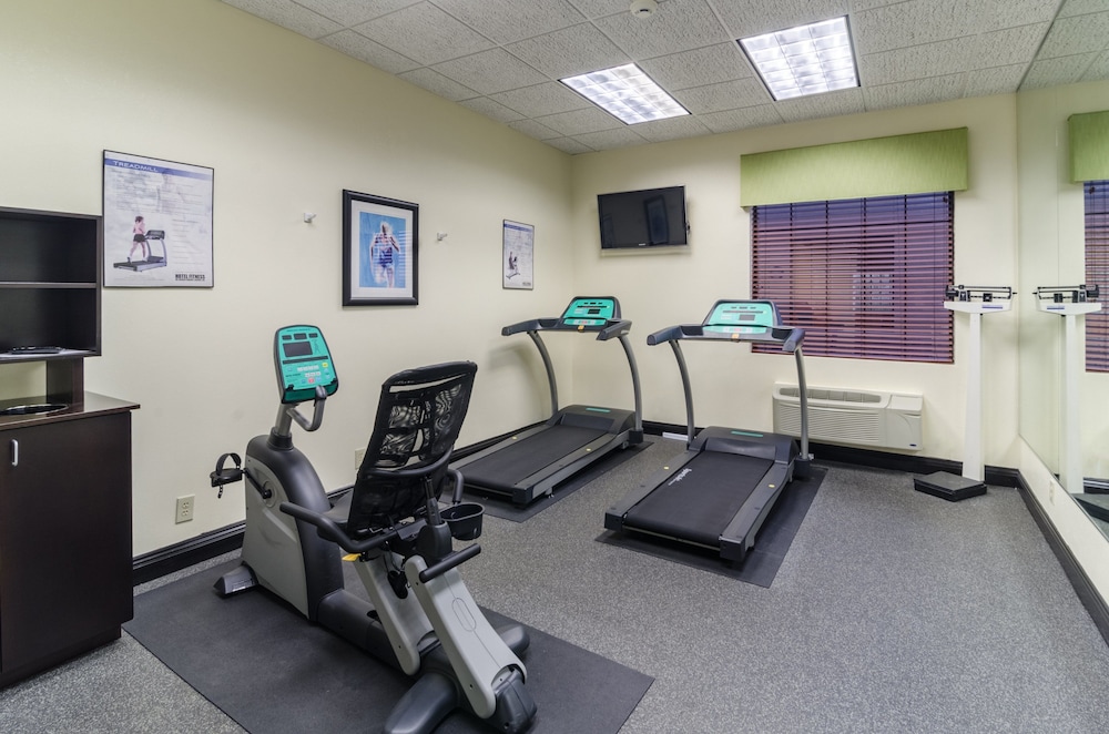 Holiday Inn Express & Suites Vinita by IHG - photo 24