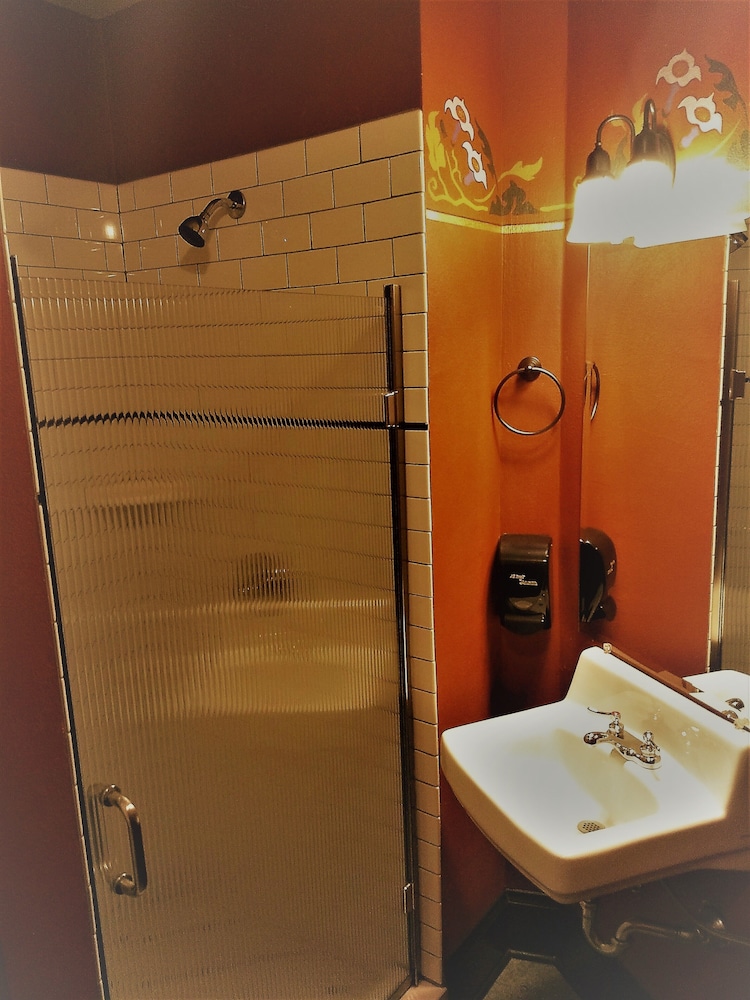 McMenamins Crystal Hotel - photo 24