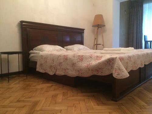One room apartment near metro DELISI