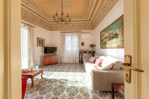 Residenza Piazza — 4-Star Luxury Hotel in Cefalu, Italy