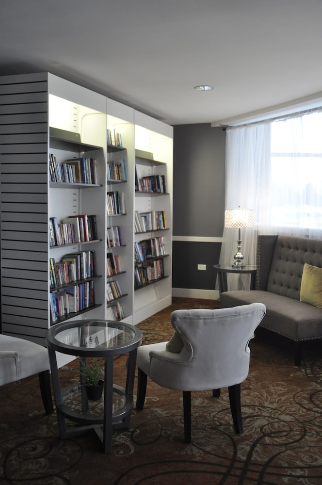 The Inn on Sheridan - photo 50