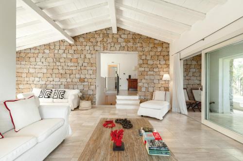 Villa Gelsomino a soli 500 mt dal mare con piscina privata e vista mare — 4-Star Luxury Hotel in Castiadas, Italy