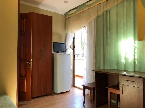 Mini Hotel Shmidta 3 — hotel near Yeysk Airport