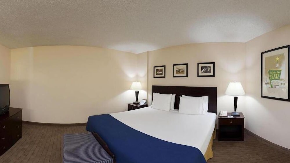 Holiday Inn Express Little Rock Airport by IHG - photo 8