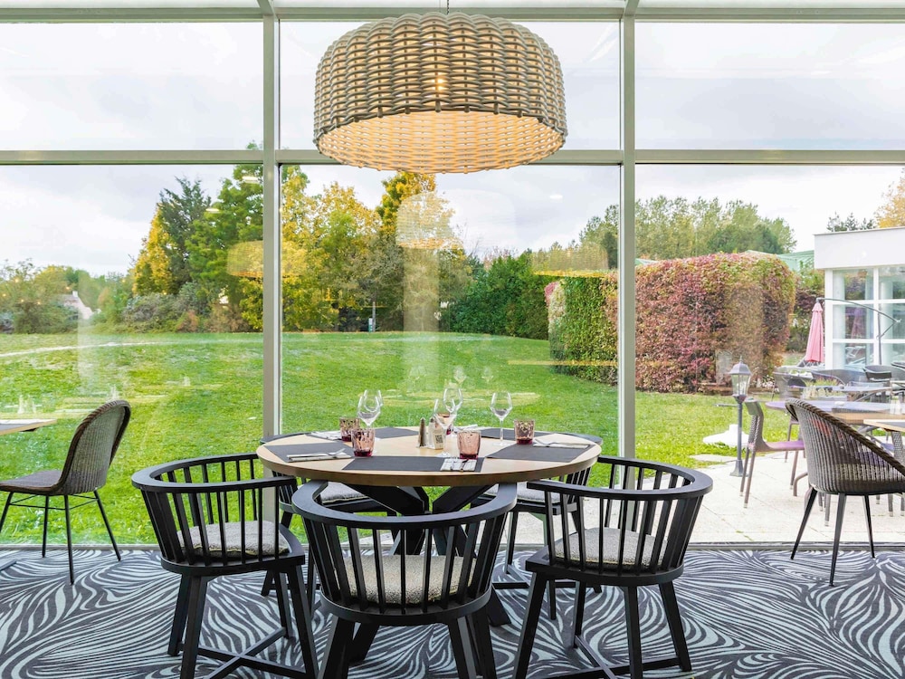 Novotel Senart Golf De Greenparc pet-friendly hotel Tigery