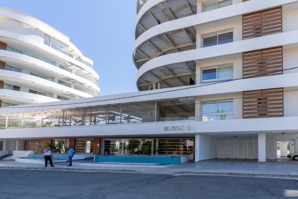 Oyster 1 Br Apt in Larnaca