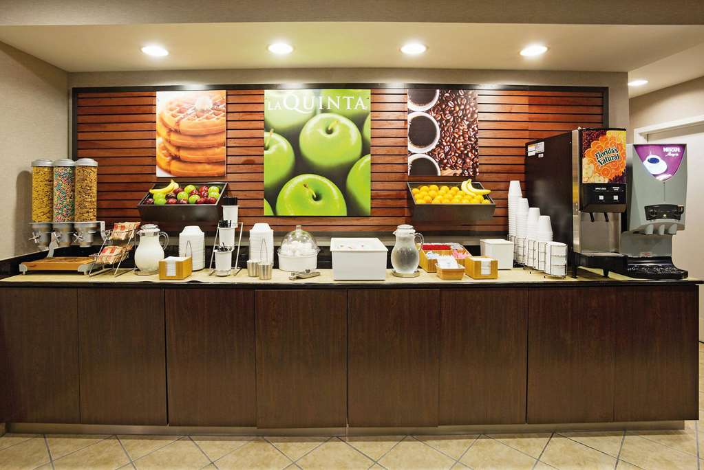 La Quinta Inn by Wyndham Oshkosh - photo 52