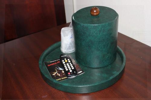 Executive Inn of Knoxville - photo 18
