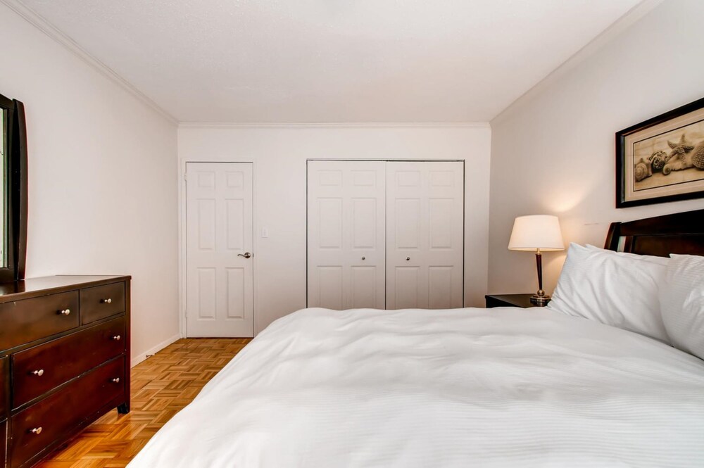 Global Luxury Suites at the Commonwealth - photo 9