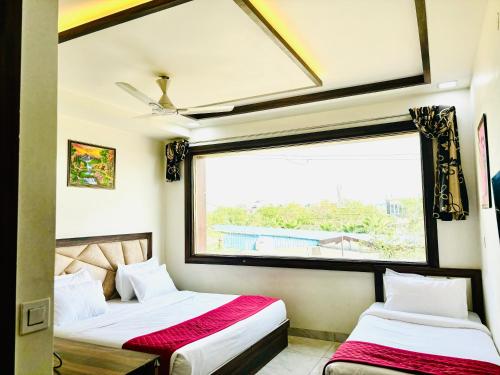 The Crown Hotel — Agra — photo 2