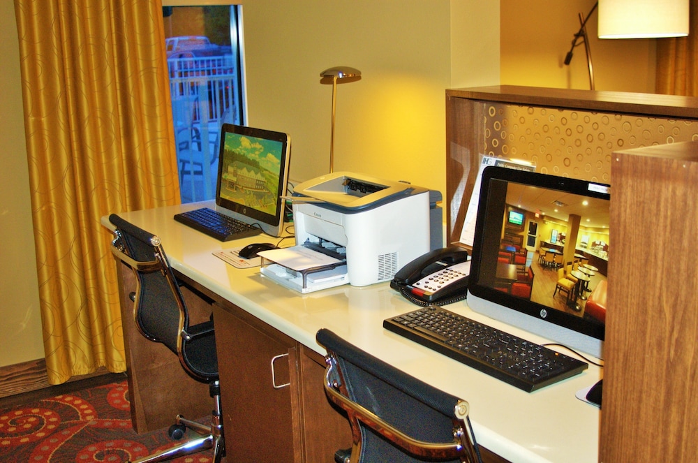 Holiday Inn Express Defuniak Springs by IHG - photo 12