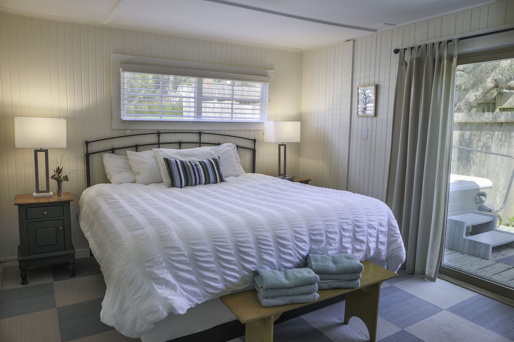 The Inn at Schoolhouse Creek - photo 8