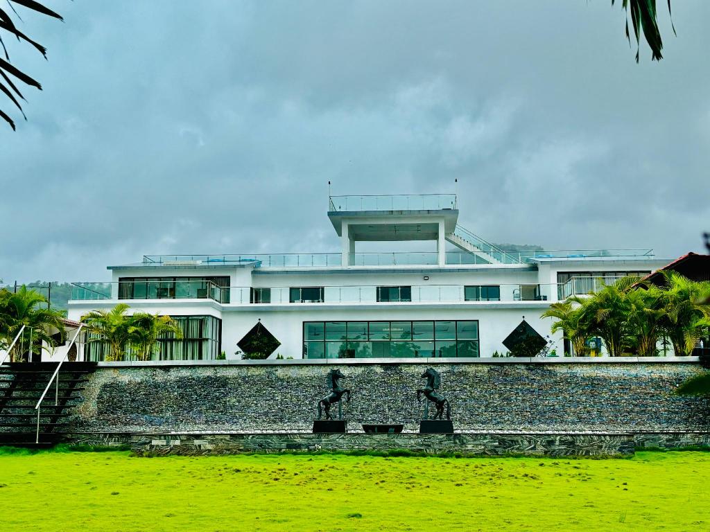 Destiny Farms by Zaika — 5-Star Luxury Hotel in Manor, India