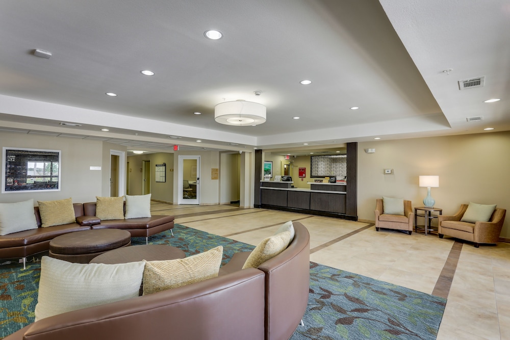 Candlewood Suites College Station At University an IHG Hotel - photo 2
