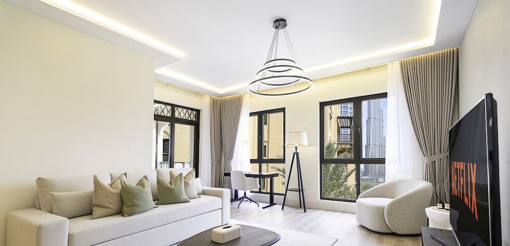 LUX The Burj Khalifa View Downtown Suite — 4-Star Luxury Hotel in Dubai, United Arab Emirates
