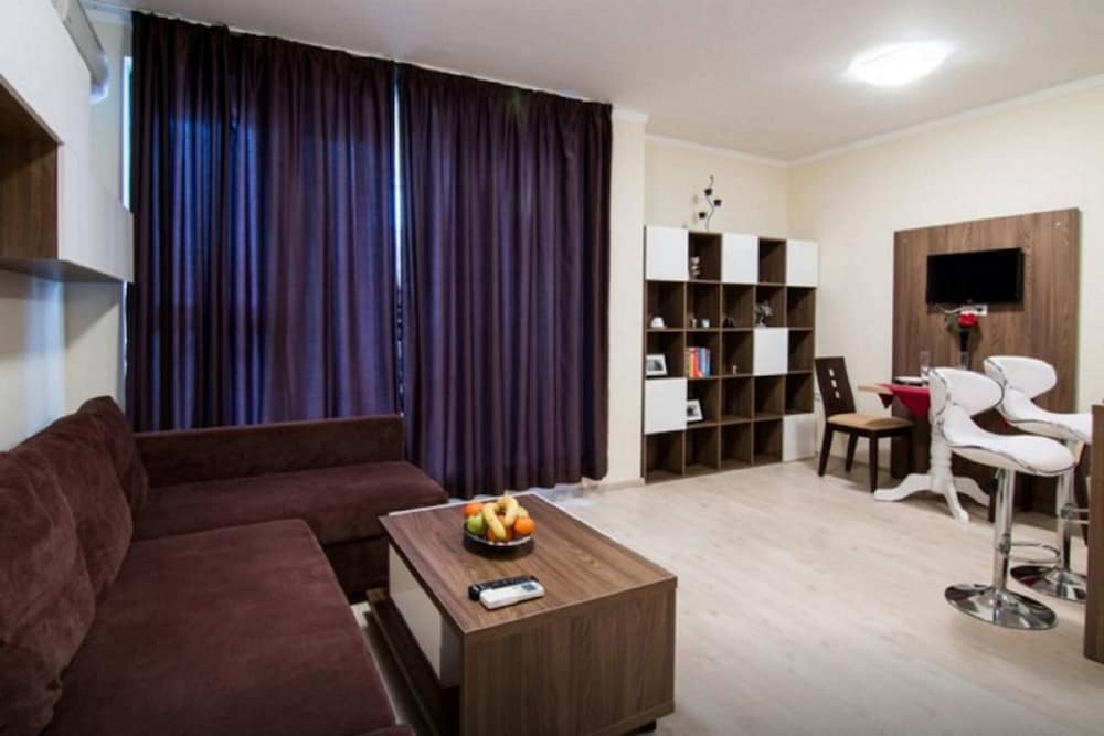 Super Central Luxury Apartments — 4-Star Luxury Hotel in Burgas, Bulgaria
