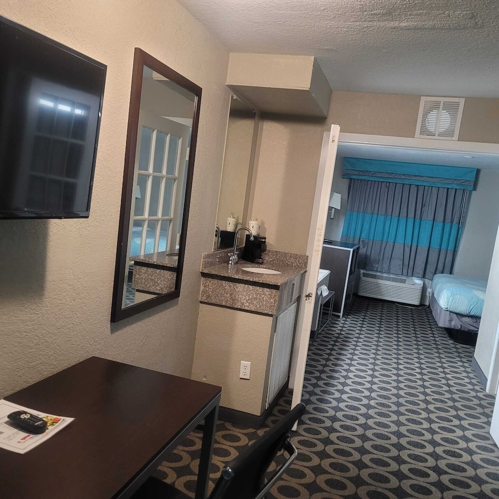 SureStay Hotel by Best Western San Antonio Northeast - photo 21