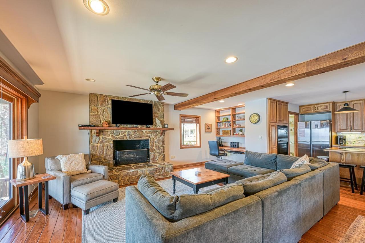 The Lodge on Smith Mountain Lake — 4-Star Luxury Hotel in Lakes, United States