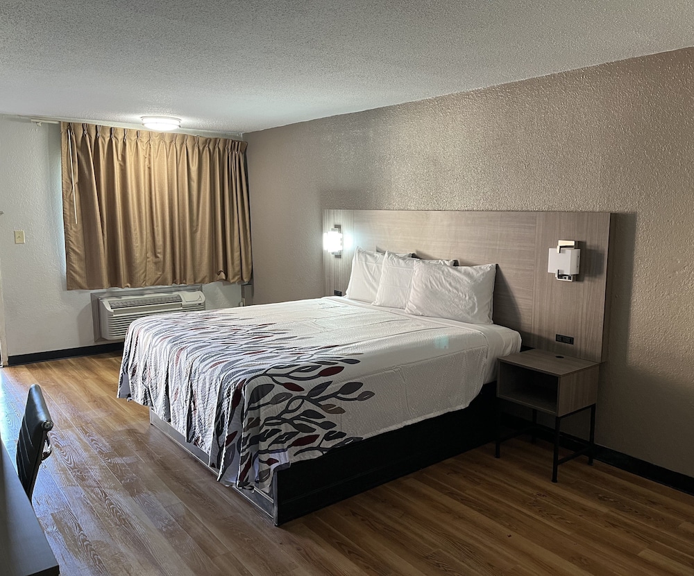 Red Roof Inn Memphis Airport - photo 5