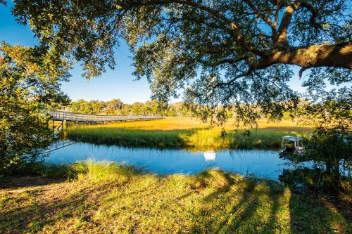 All About The Views by Oak Island Accommodations - photo 11