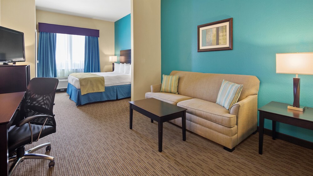 Best Western Lindsay Inn & Suites - photo 9