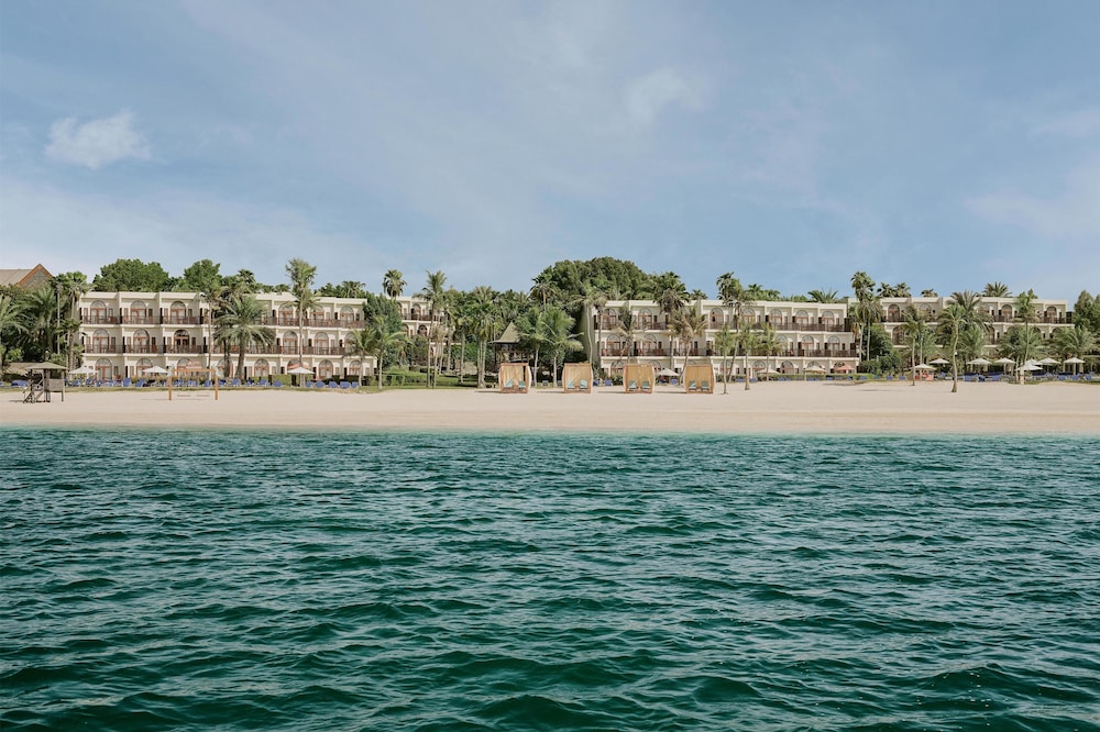 JA Palm Tree Court Dubai — 5-Star Luxury Hotel in Dubai, United Arab Emirates