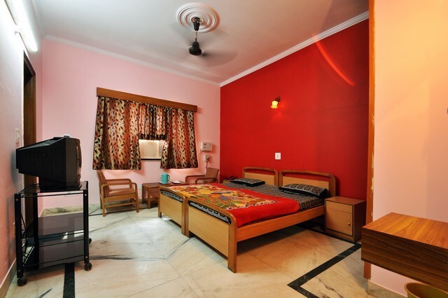 Hotel Royal Inn — Dehra Dun — photo 4