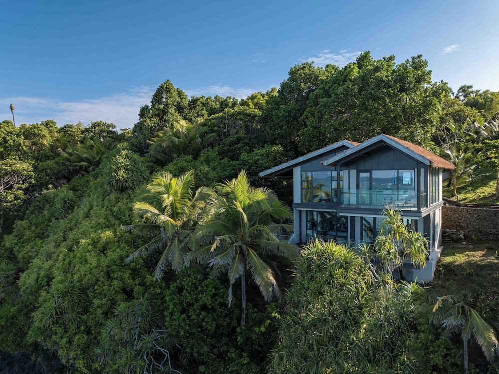 Palau Sunrise Seaview Landison Retreat — 5-Star Luxury Hotel in Melekeok Village, Palau
