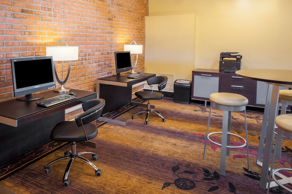 Crowne Plaza Minneapolis West by IHG - photo 43