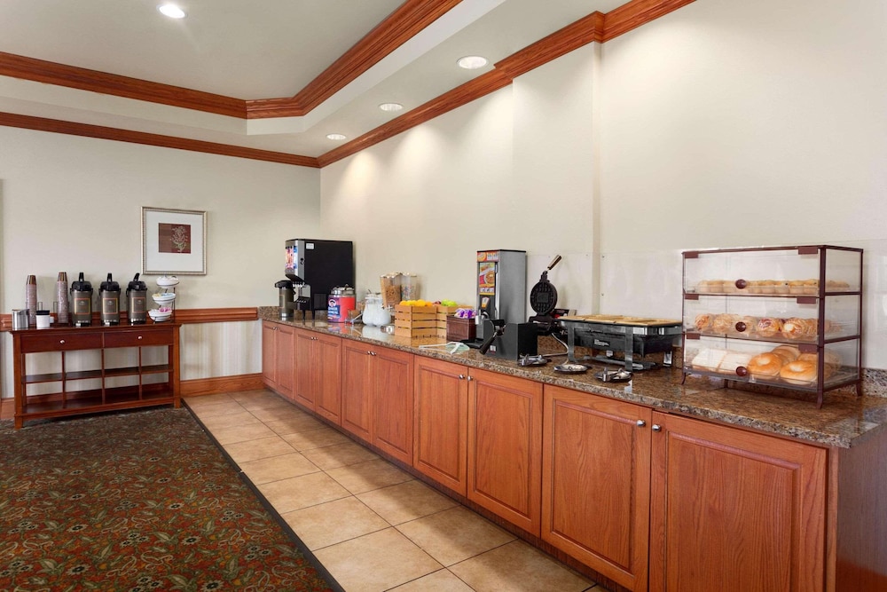 Country Inn & Suites by Radisson Tifton GA - photo 16