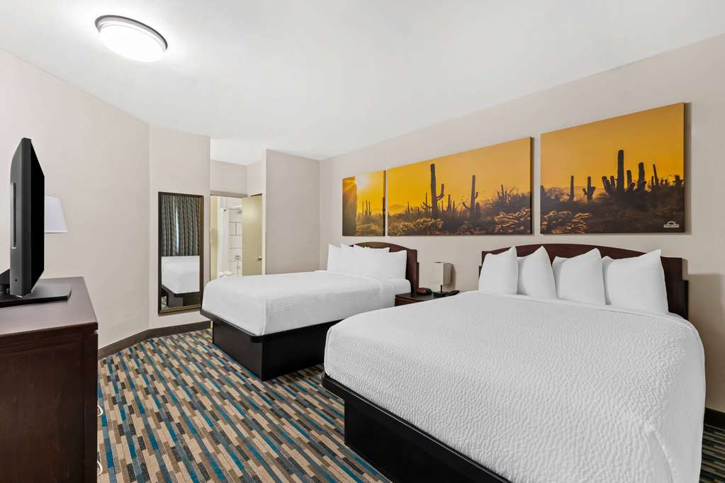 Days Inn & Suites by Wyndham Mesa Near Phoenix - photo 45