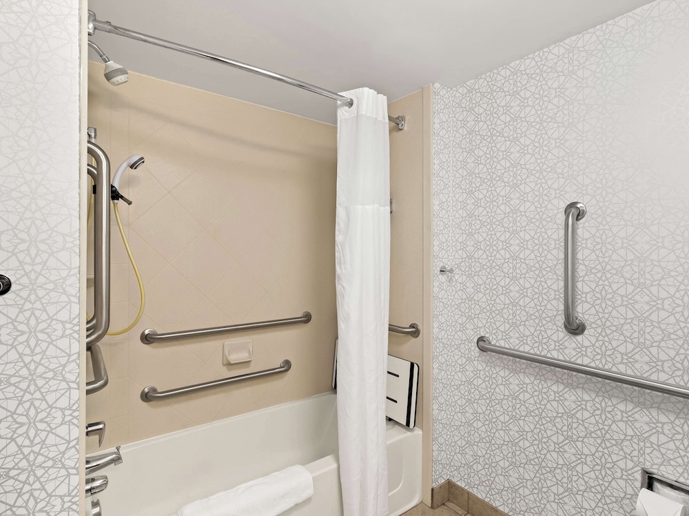 Hampton Inn Blytheville - photo 14