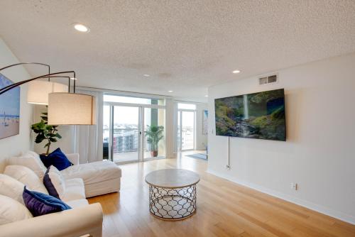 Nautical 2 Bedroom with Beautiful Ocean Views — 4-Star Luxury Hotel in Los Angeles, United States