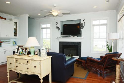 Nexta C by Oak Island Accommodations - photo 11