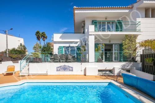 Villa Ferragudo — 4-Star Luxury Hotel in Ferragudo, Portugal