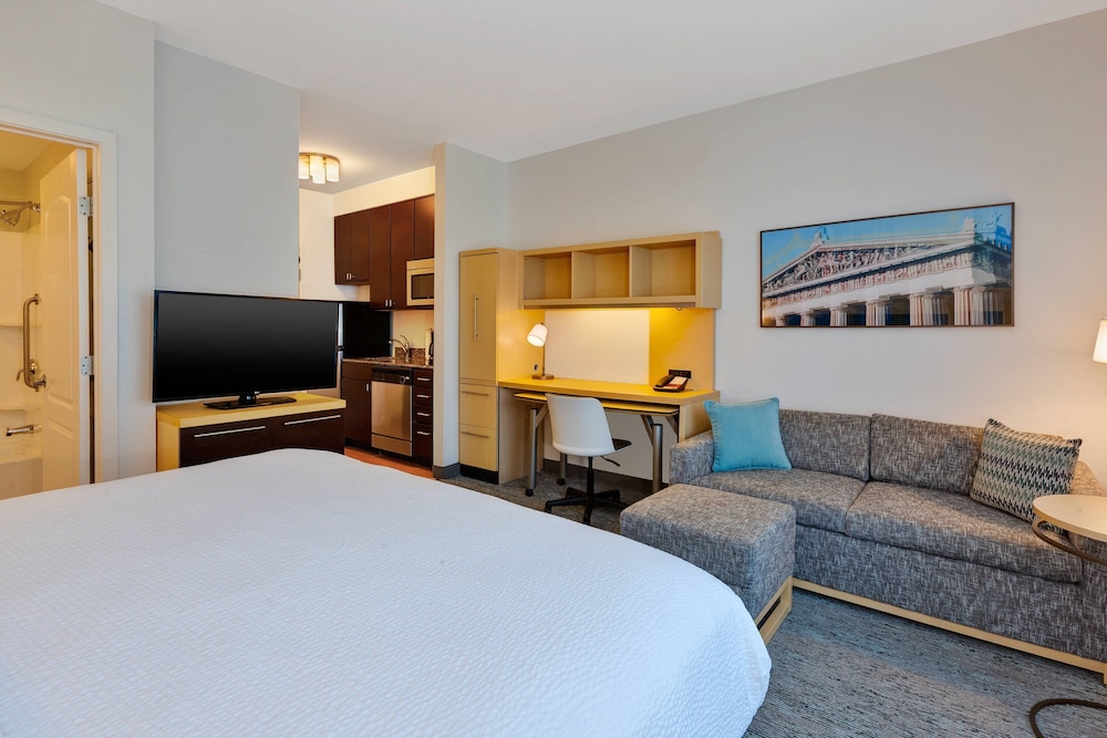TownePlace Suites by Marriott Nashville Airport - photo 15